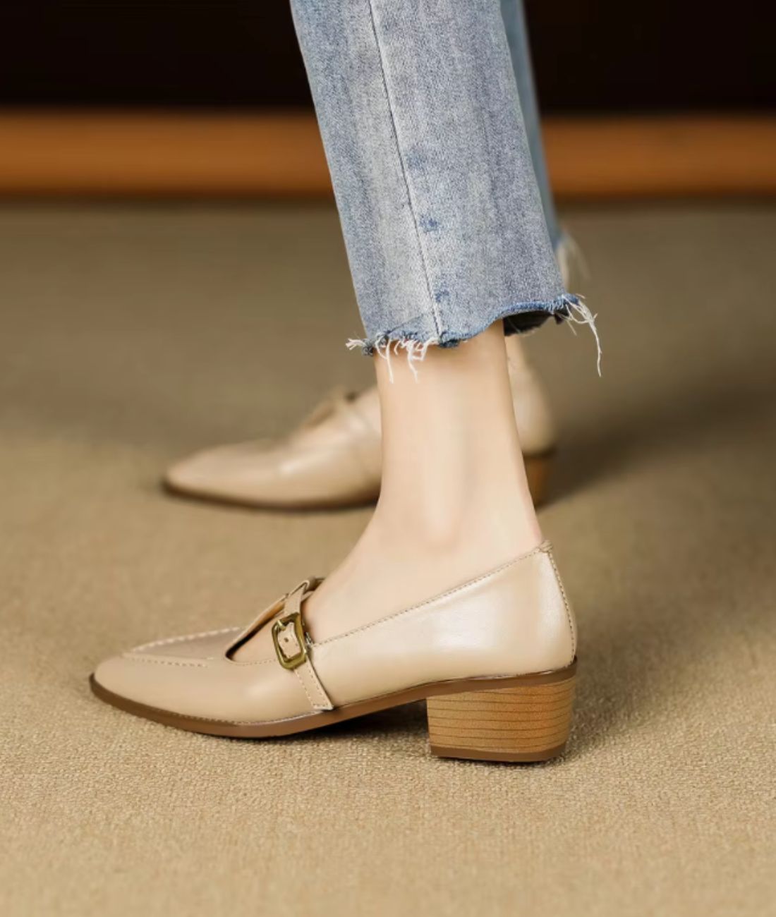 Women’s Low Heel Leather Pointed Toe Loafers Sand Beige