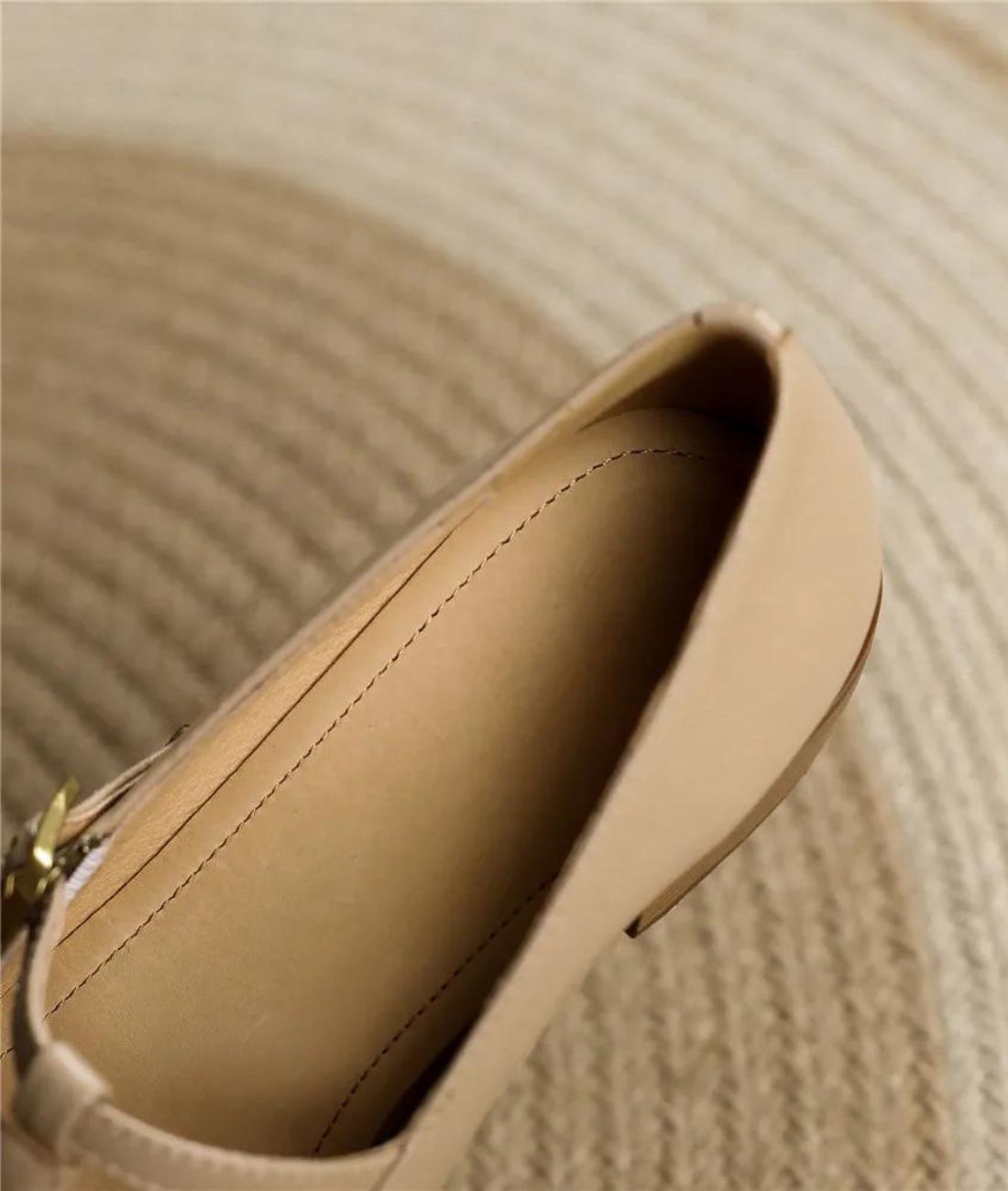 Women’s Low Heel Leather Pointed Toe Loafers Sand Beige