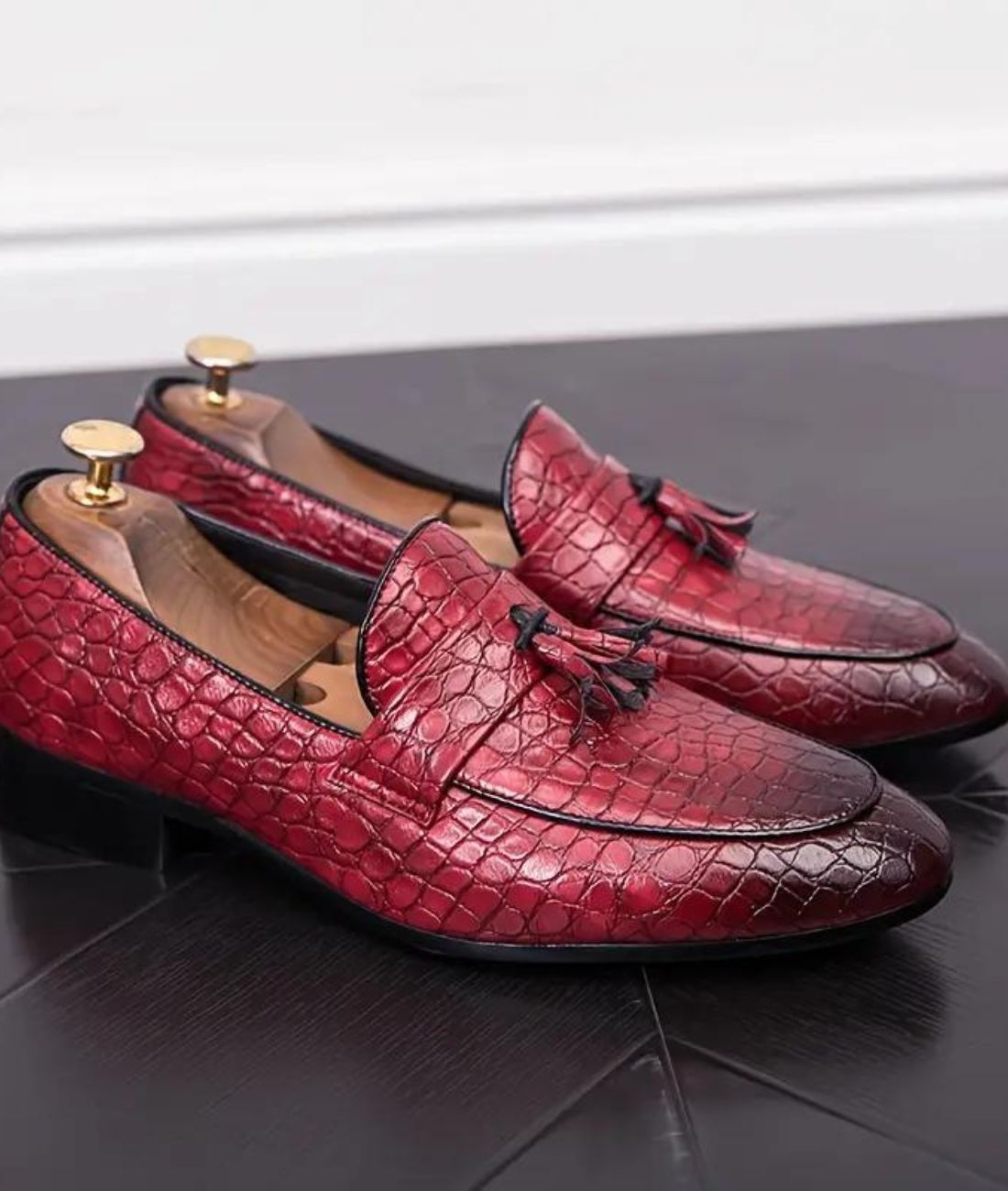 Men’s Low Heel Patent Leather Loafers Vermilion Red