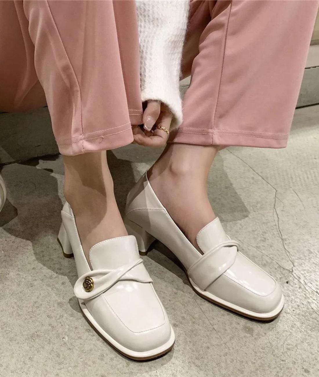 Women’s Heeled Leather Loafers Off White With Round Toe