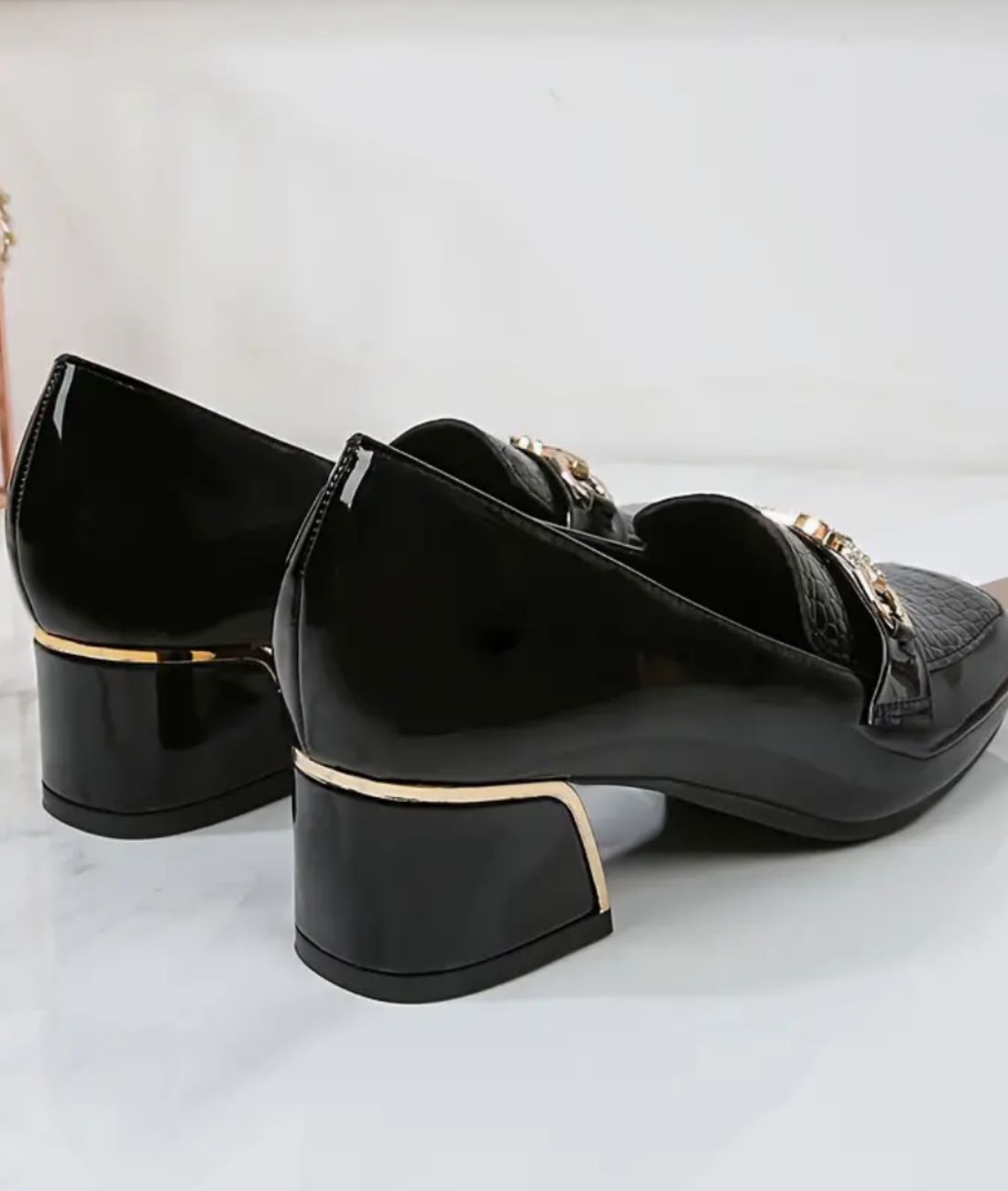 Women’s Horsebit Patent Leather Pointed Toe Loafers Deep Black