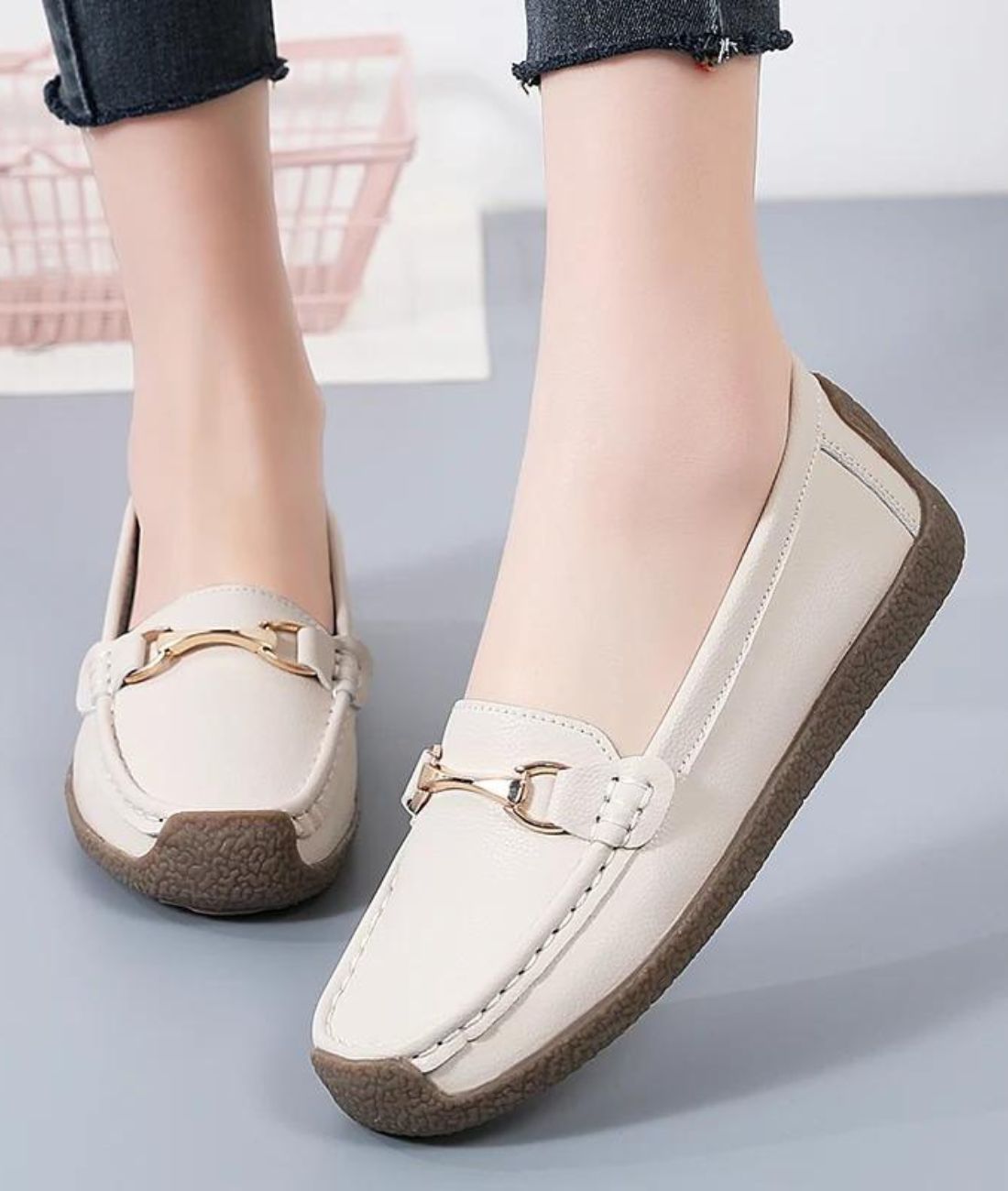 Women’s Round Toe Slip On Patent Leather Loafers Off White