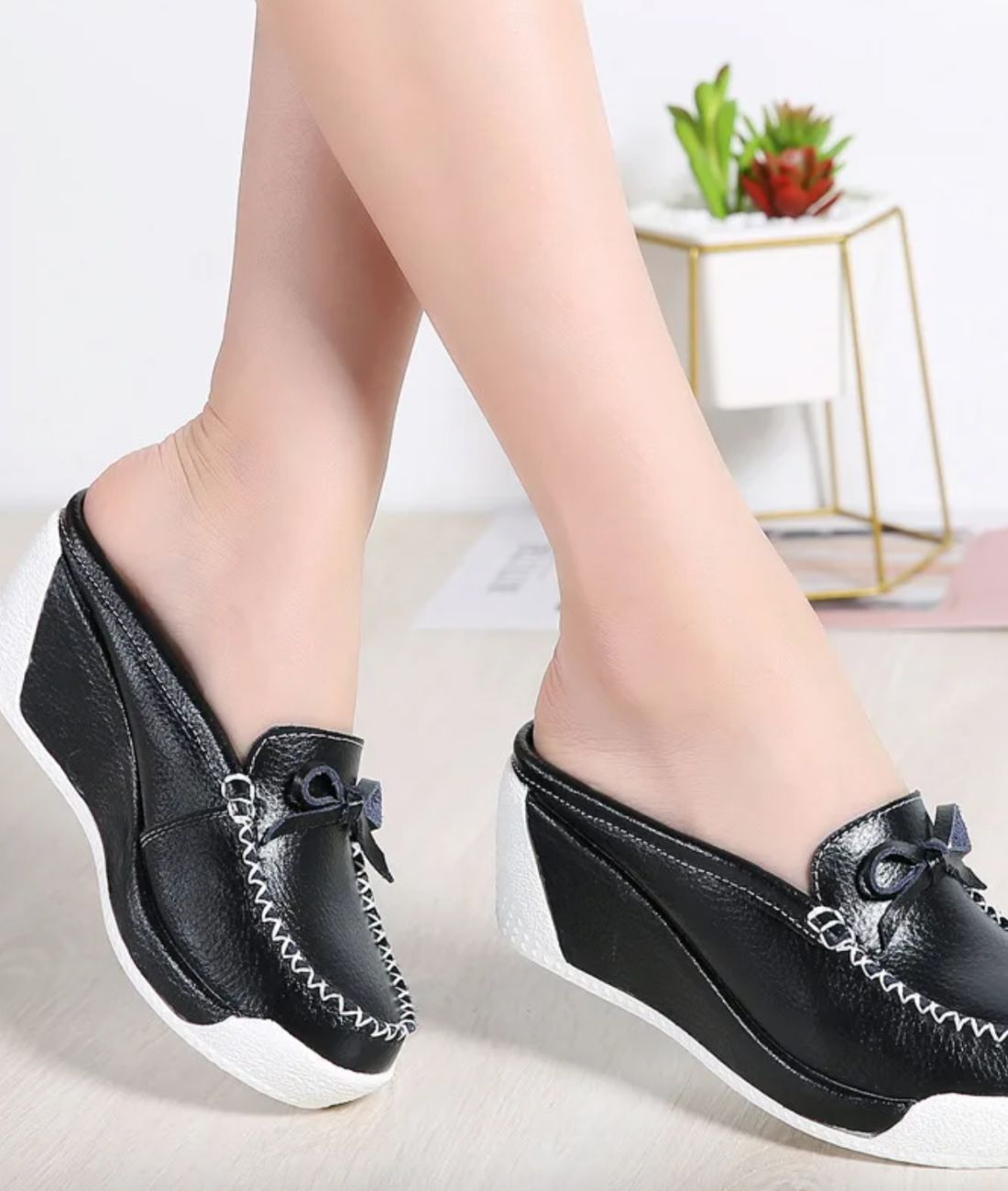 Women’s Platform Patent Leather Loafers Deep Black Round Toe