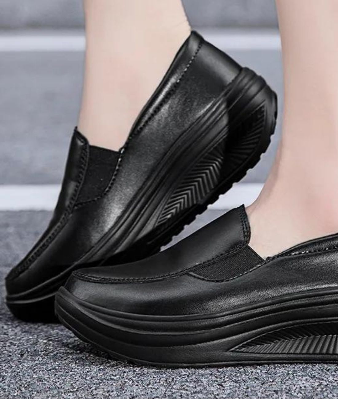 Women’s Pointed Toe Platform Leather Loafers Deep Black