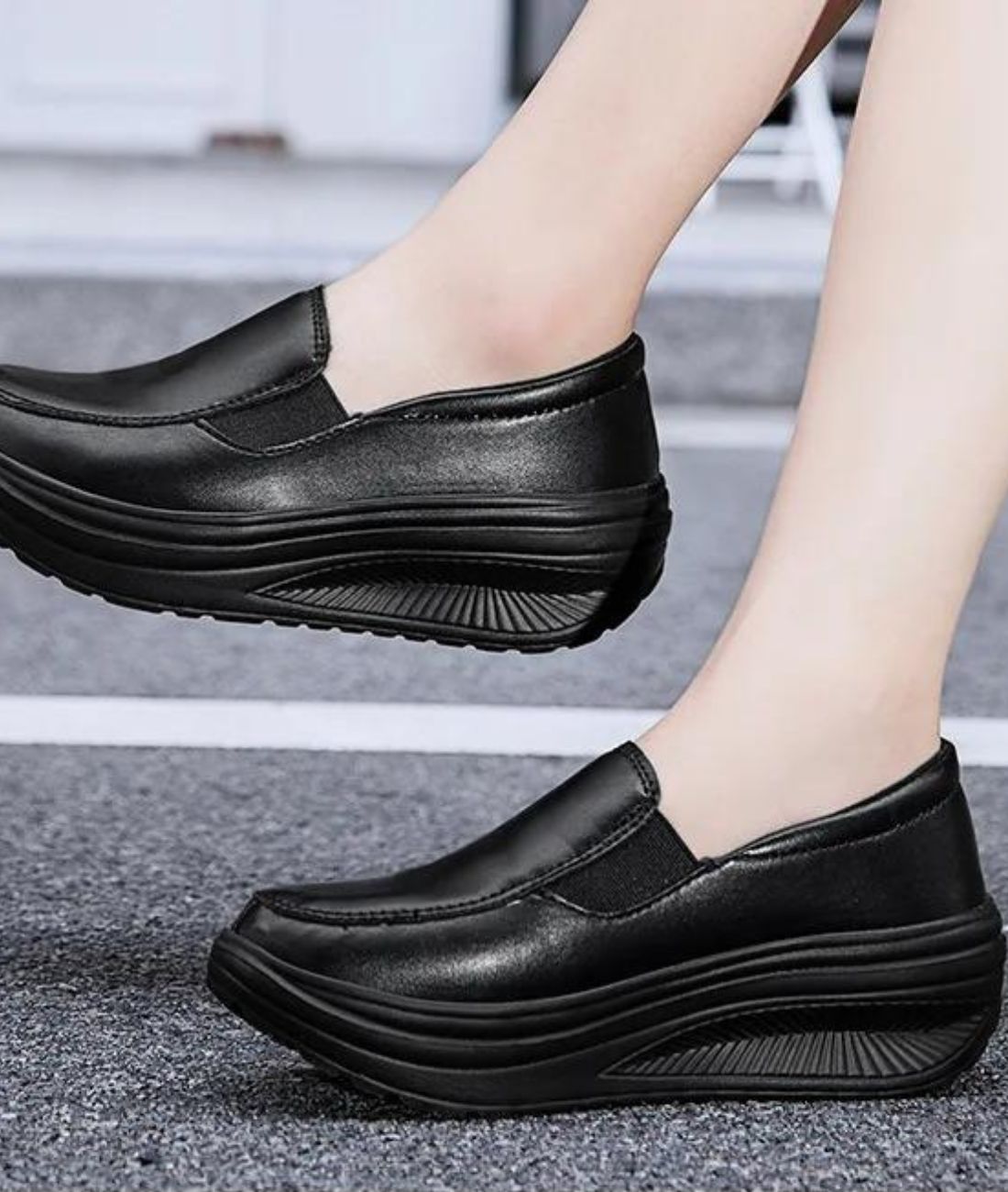 Women’s Pointed Toe Platform Leather Loafers Deep Black