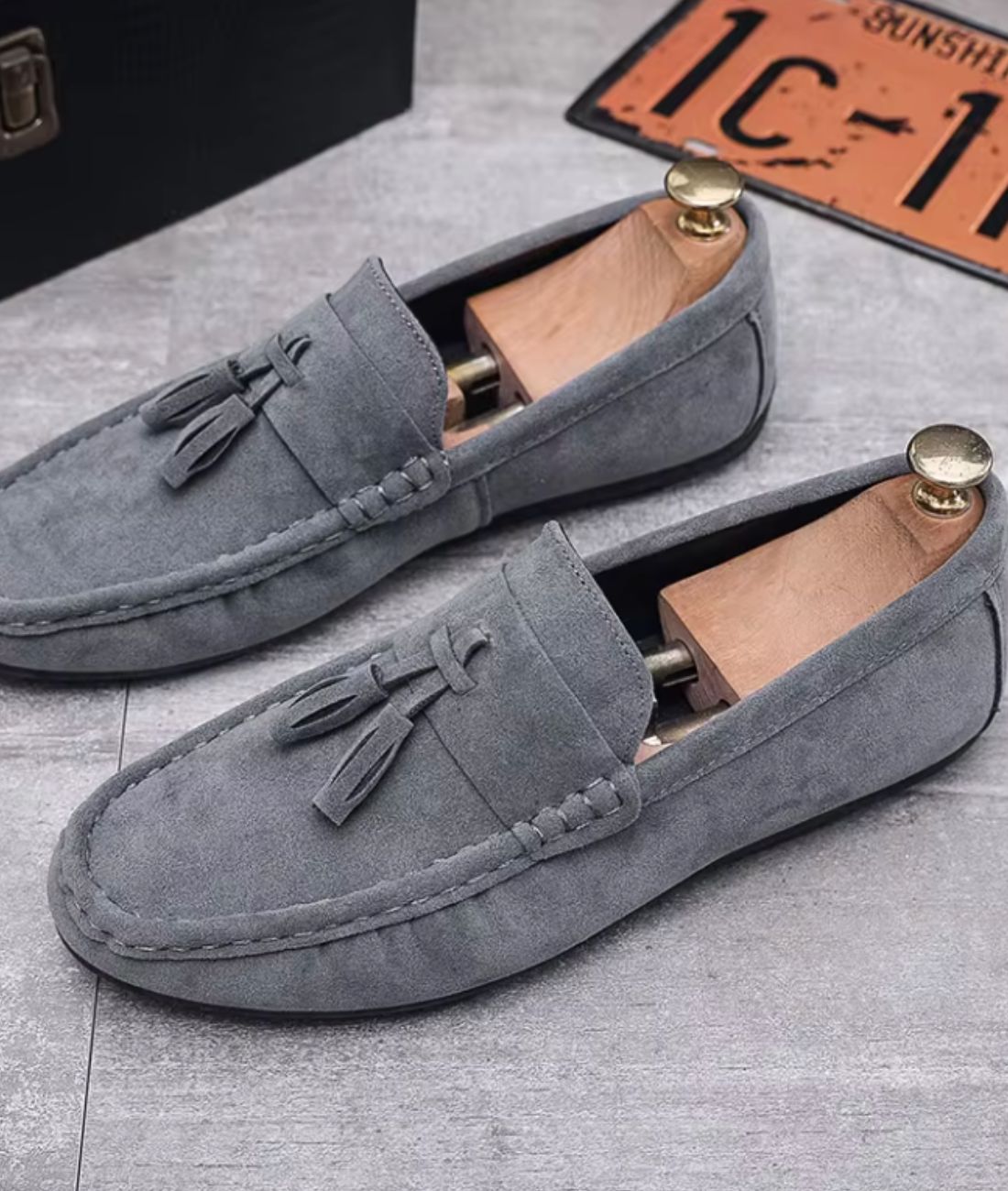 Men’s Tassel Suede Loafers Grey Pointed Toe Patent