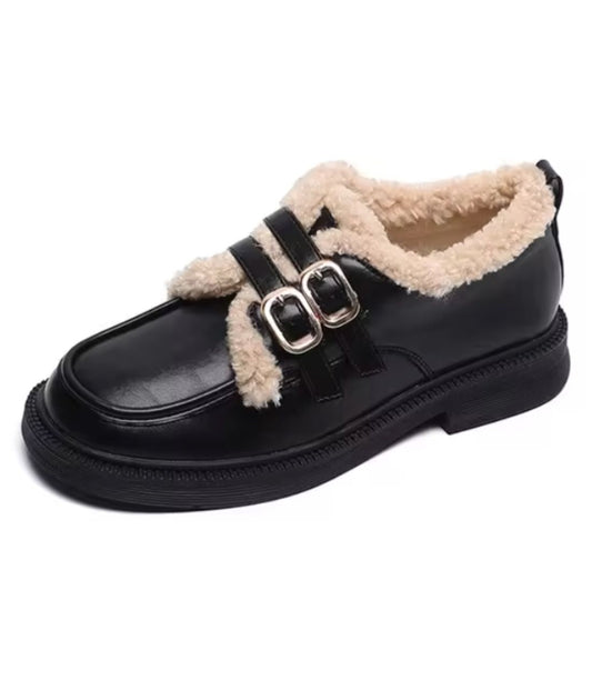 Women’s Slip On Toe Synthetic Leather Loafers Deep Black